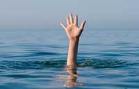 Hand reaching out of water for FAFSA help