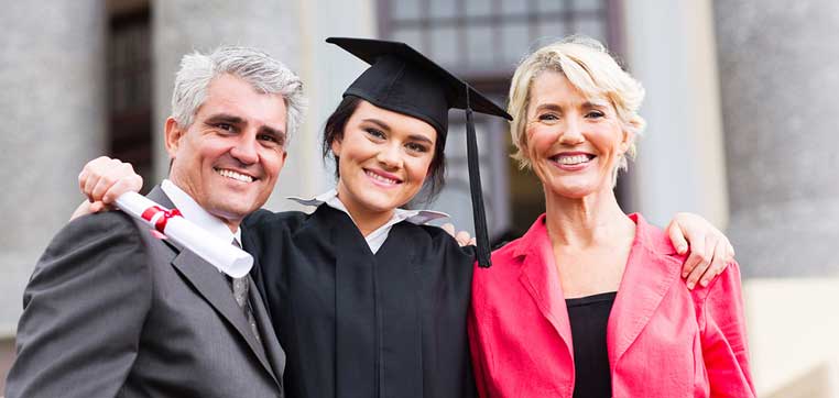 grad and parents representing college financial planning mistakes