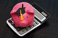piggy bank and calculator representing Public Universities with Highest Percentage of PLUS Loans by State
